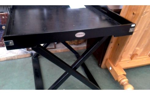 TABLETT ÜBER SCHWARZ, , HOLZ