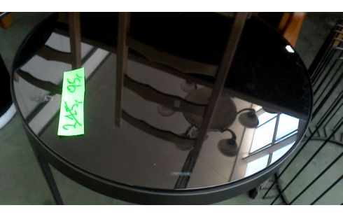 MESA DE SALÓN REDONDO, , TRÍPODE NEGRO METAL TEÑIDO HIELO