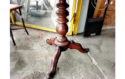 GUERIDON OVALE PLATEAU RELEVABLE