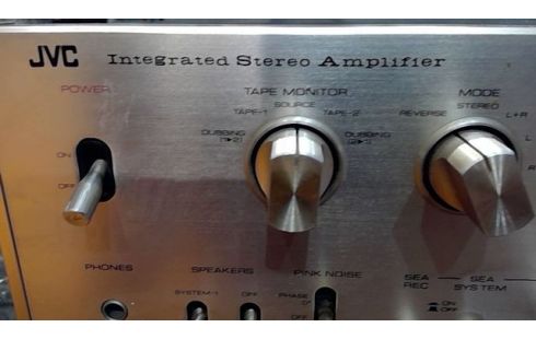 AMPLIFICATEUR JVC VN-900