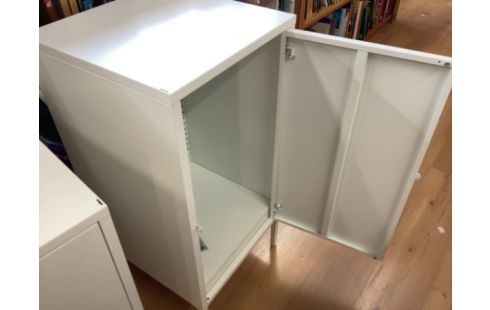 MEUBLE BLANC MÉTAL 92X45X45