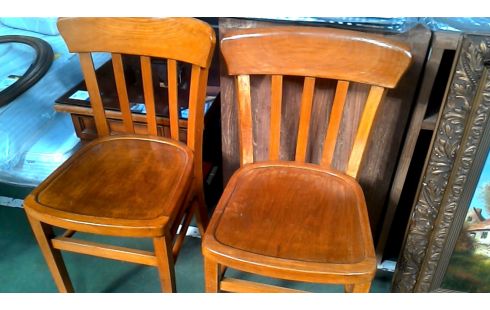 2 STOELEN CAFESTOELEN