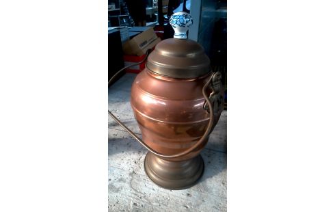 JARRÓN CON TAPA COBRE CERÁMICO