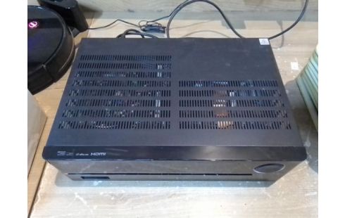 AMPLIFICATEUR HARMAN KARDON 210 WATTS