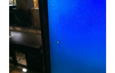 TELEVISEUR TCL 108CM CONNECTEE QLQS RAYURES (SANS TELECOMMANDE)