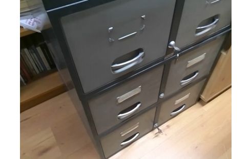 MEUBLE DE RANGEMENT METAL 10T (2T SANS CLEF)