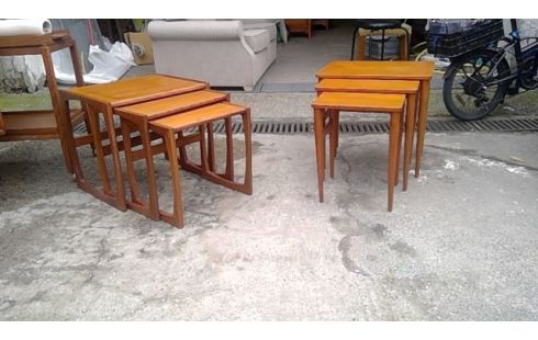 TABLES GIGOGNES ANNÉES 60 TYPE SCANDINAVE