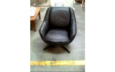 LEDERSESSEL <R. BENZ> FREISTIL138 DREHBAR