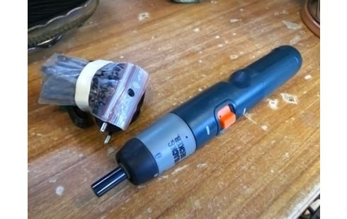 TOURNEVIS ELECTRIQUE BLACK & DECKER