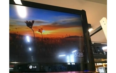 TELEVISEUR LG 81CM FULL HD / TNT HD / AVEC TELECOMMANDE