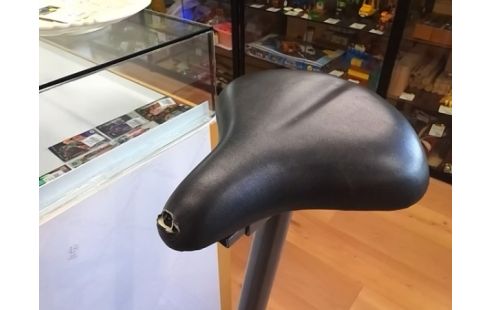 VELO D'APPARTEMENT ENERGETICS CT 4.7 (TRACE D'USURE)