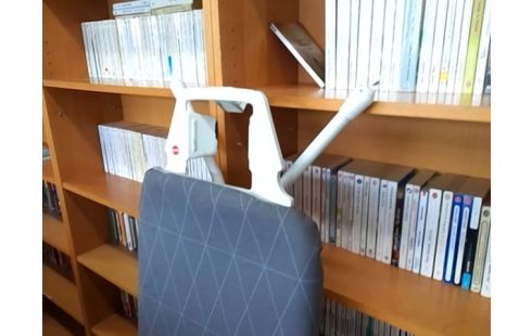 PLANCHE A REPASSER .