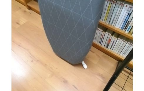 PLANCHE A REPASSER .