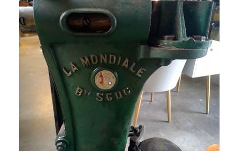 KURK MACHINE VOOR WIJNFLESSEN