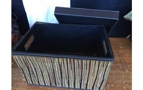 BOITE AVEC COUVERCLE