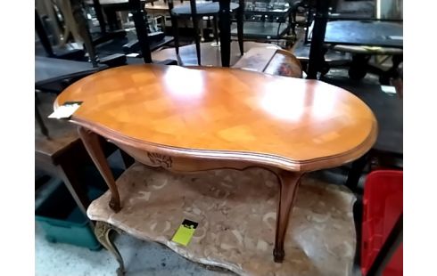 TABLE BASSE OVALE MERISIER