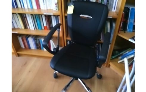 FAUTEUIL DE BUREAU NOIR SUR ROULETTES