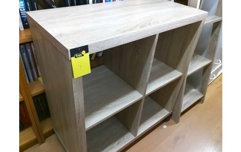 MEUBLE 4 CASES SUR ROULETTES