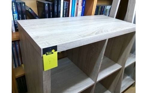 MEUBLE 4 CASES SUR ROULETTES