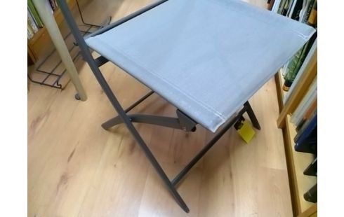 CHAISE PLIANTE GRISE
