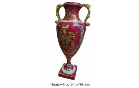 VASE OR