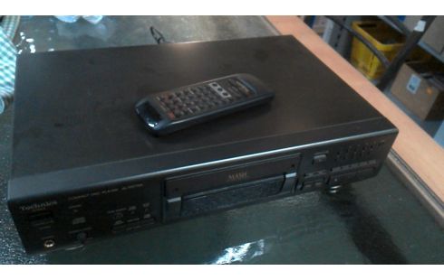 LECTEUR CD TECHNICS