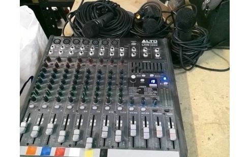 TABLE DE MIXAGE ALTO LIVE 1202 AVEC 3 MICROS