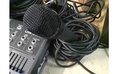 TABLE DE MIXAGE ALTO LIVE 1202 AVEC 3 MICROS