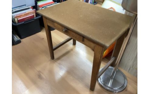 TABLE BASSE 1 TIROIR DESSUS VELOURS