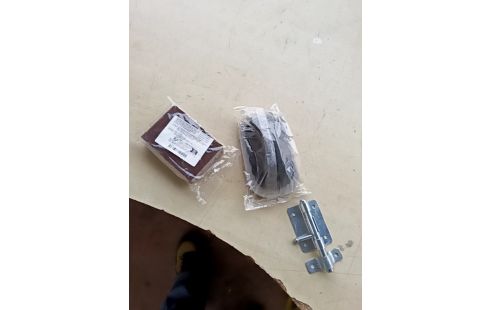 QUINCAILLERIE DIVERS