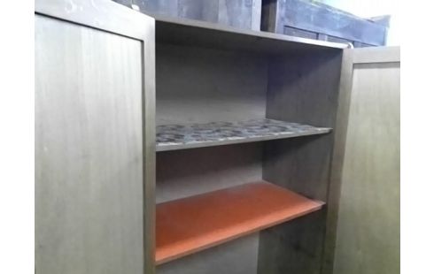 ARMOIRE 2P (AVEC 2 ETAGERES)