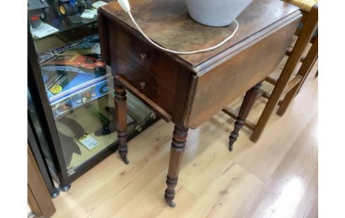 TABLE D’APPOINTEMENTS ABATTANT