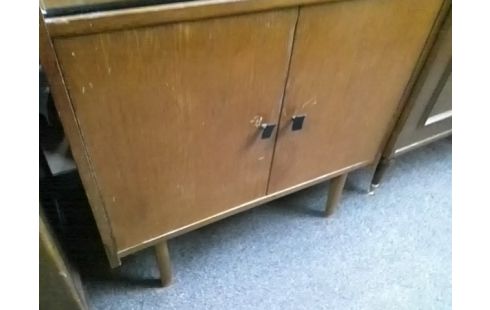 VITRINE 2P VITREES 2P BOIS