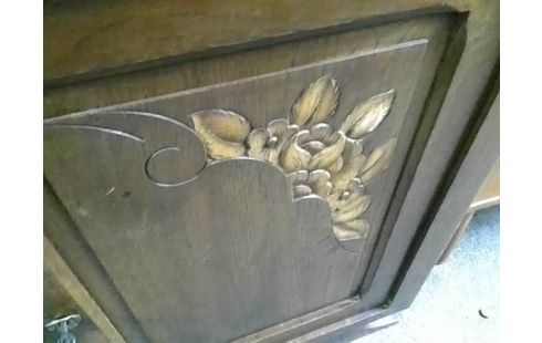 MEUBLE 2P 2T BOIS AVEC FLEURS