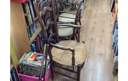 FAUTEUIL PAILLE (1 MANQUE)