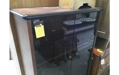 VITRINE 2P AVEC ETAGERES