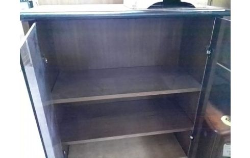 VITRINE 2P AVEC ETAGERES