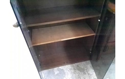 VITRINE 2P AVEC ETAGERES