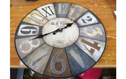 HORLOGE MURALE OLD TOWN