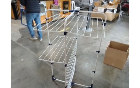 ETENDOIR A LINGE