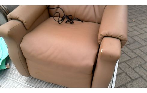 TV-SESSEL ELEKTRISCH KAFFEEFARBEN KUNSTLEDER