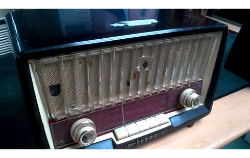 RADIO SIERA SA-2057