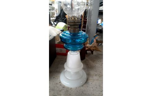 OLIELAMP WIT OPAAL BLAUW GLAS
