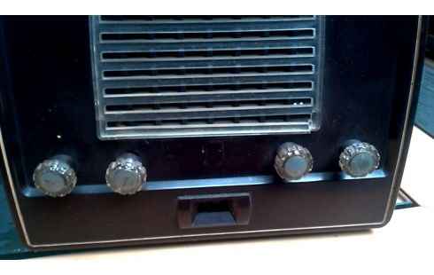 RUNDFUNKGERÄT BAKELIT