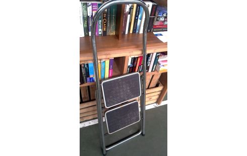 ESCABEAU CHROME BRABANTIA