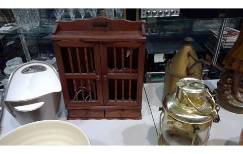 ARMARIO. PARA COLGAR