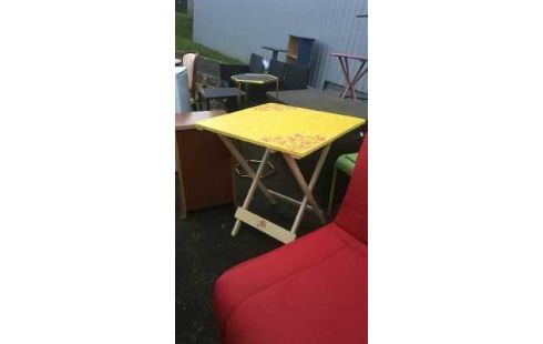 MESA PLEGABLE 1 AMARILLO