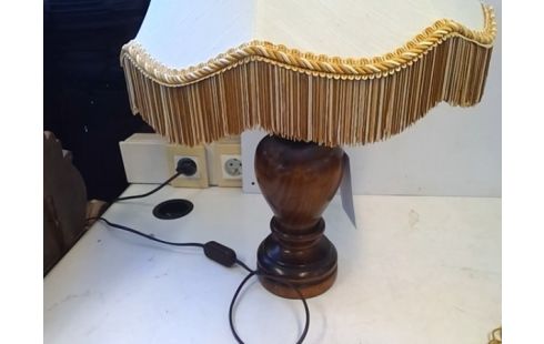 LAMPE A POSER BOIS