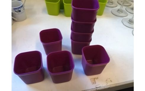 LOT DE 8 VERRINES PLASTIQUE