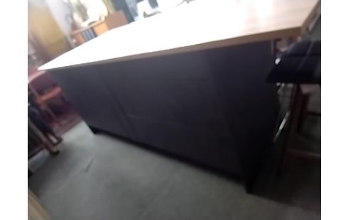 CUISINE EQUIPEE CUISINELLA AVEC HOTTE EVIER ET ILOT CENTRAL